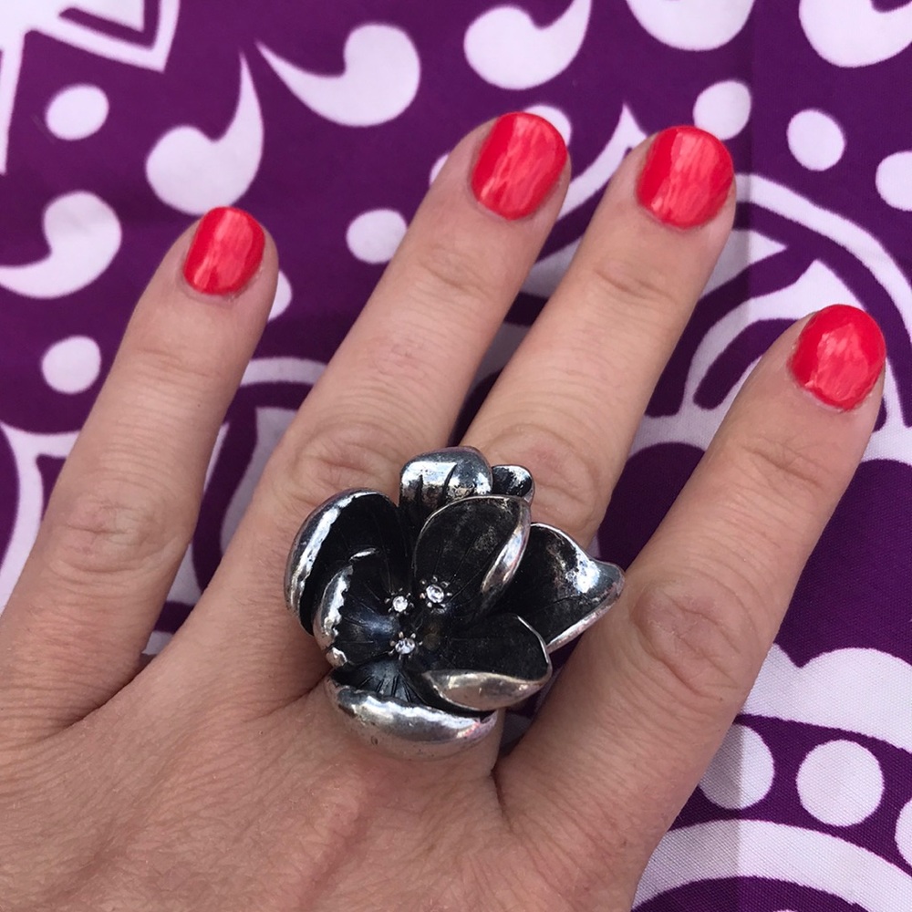 NWOT 🌺 Fossil Brand Flower Ring Size 8